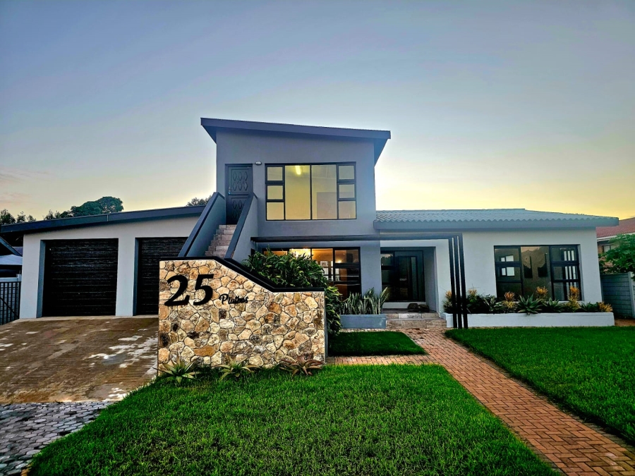 5 Bedroom Property for Sale in Stilbaai Wes Western Cape